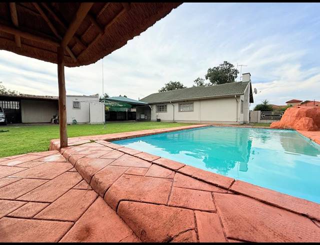 3 BEDROOM HOUSE FOR SALE IN VANDERBIJLPARK SE 1